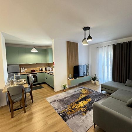 Apartment In City Center Шкодер Экстерьер фото