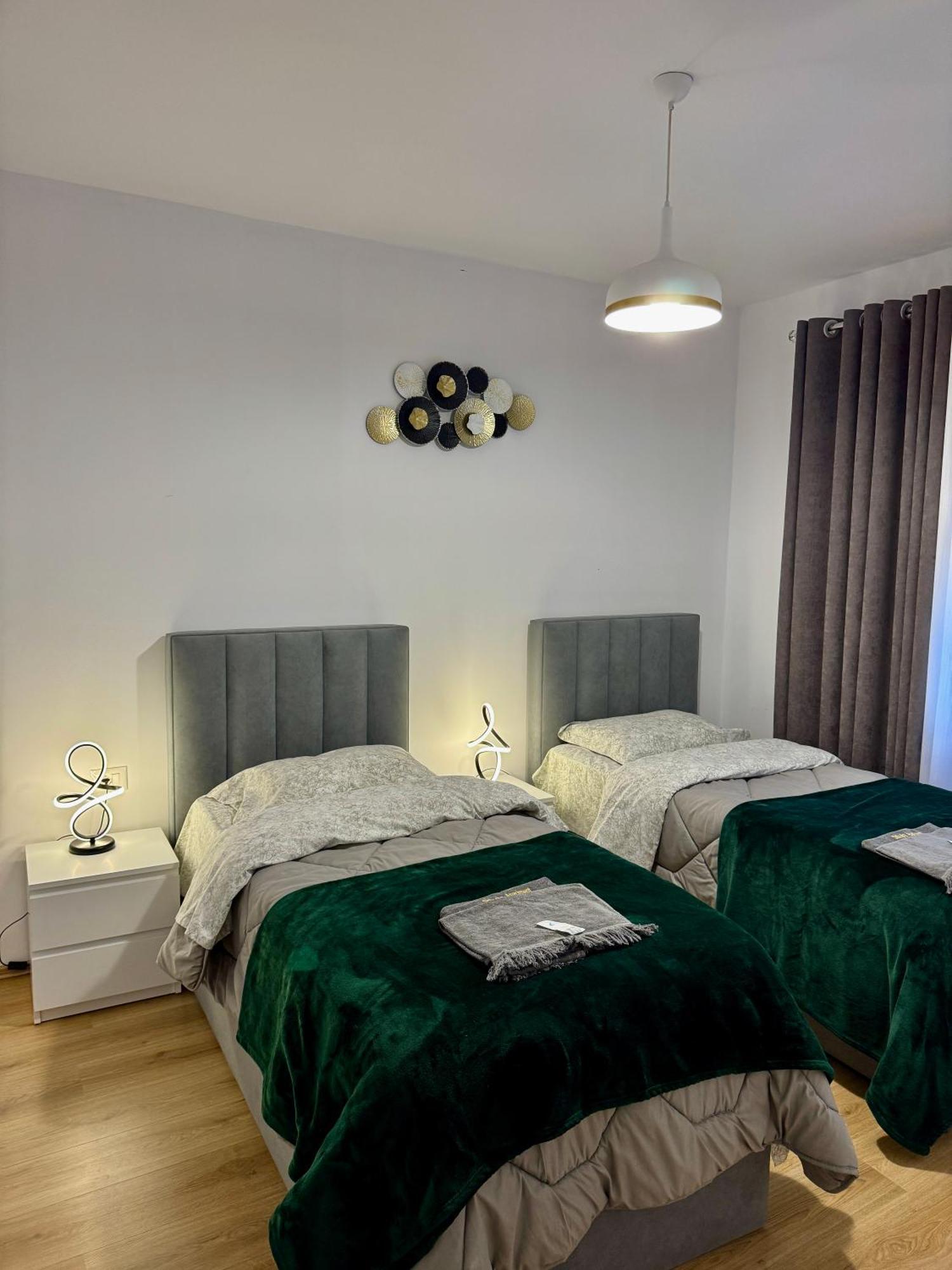 Apartment In City Center Шкодер Экстерьер фото